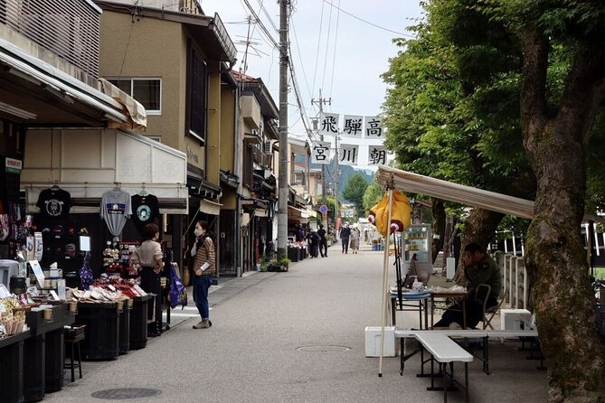 Private Tour From Kanazawa to Takayama and Shirakawa-go - Accessibility Features