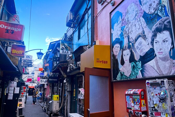 Day Tour in Shinjuku and Kagurazaka Tokyo Hotspot and Hidden Gems - Tips for an Enjoyable Experience